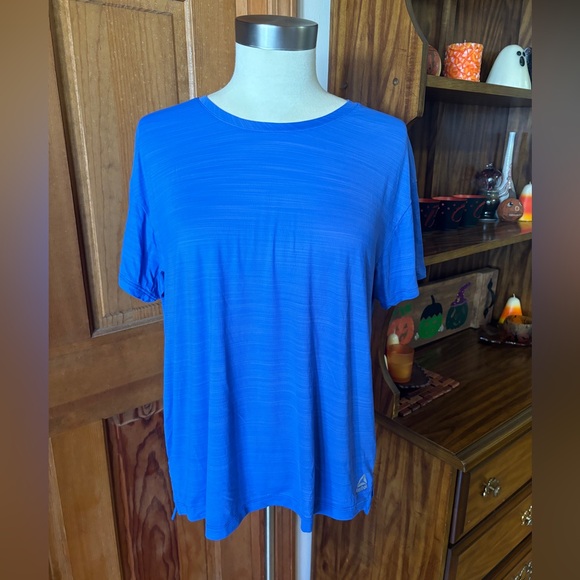 Reebok Tops - Reebok Blue Athletic Top ActivChill M